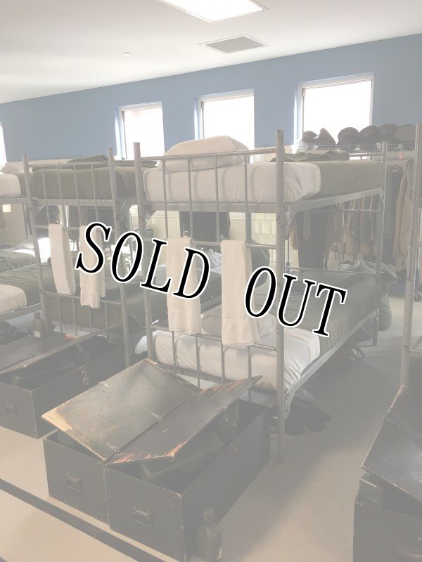 画像2: 米軍実物 FOOT LOCKER TRUNK ミリタリー OD BOX  (2)