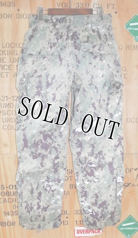 画像3: 米軍実物,US NAVY, AOR2 NUW 迷彩パンツ TYPEIII (3)