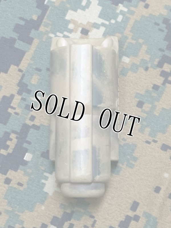 画像4: 海兵隊放出品 SUREFIRE ライトポーチ スピードホルスター (4)