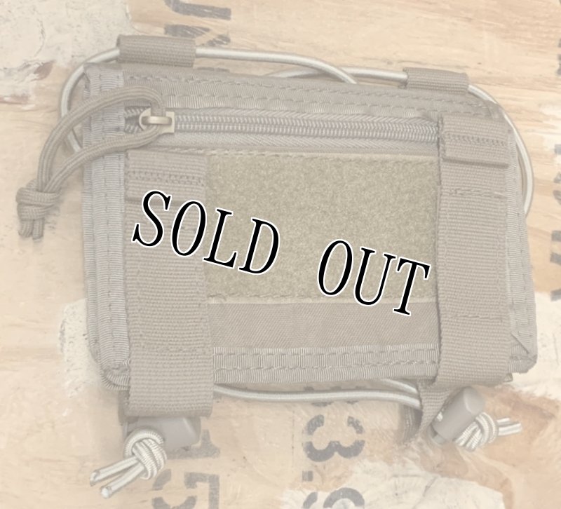 画像2: 海兵隊放出品 TAG - Tactical Arm Band  Tactical Assault Gear コヨーテ (2)
