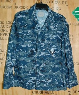 米軍実物 US NAVY, 迷彩パンツ 33-X SHORT NWU.（NAVY）
