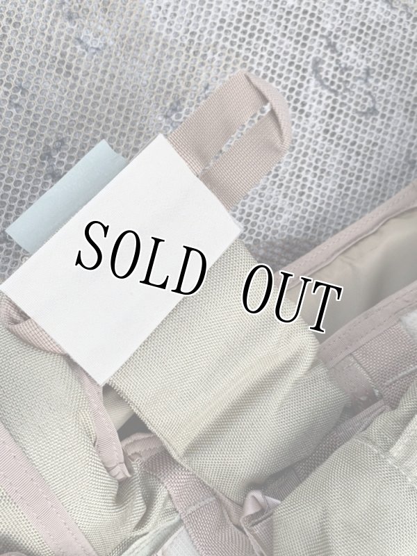 画像8: 希少!米軍実物 PRE-MSA PARACLETE RAV PLATE CARRIER デザートタン (8)