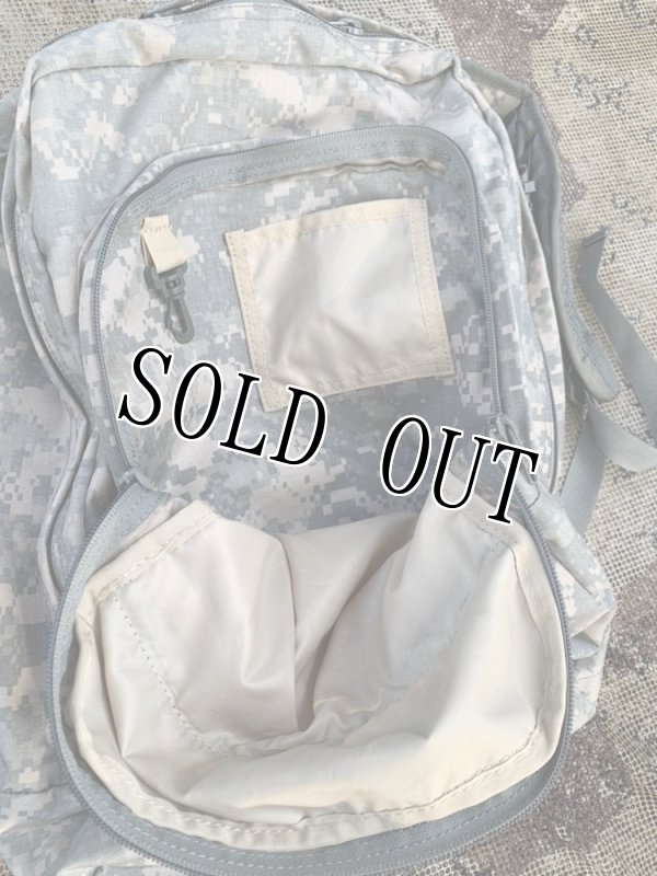画像7: 米軍放出品 FLYING CIRCLE BAGS  バックパック ACU (7)