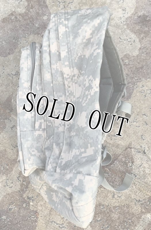 画像2: 米軍放出品 FLYING CIRCLE BAGS  バックパック ACU (2)