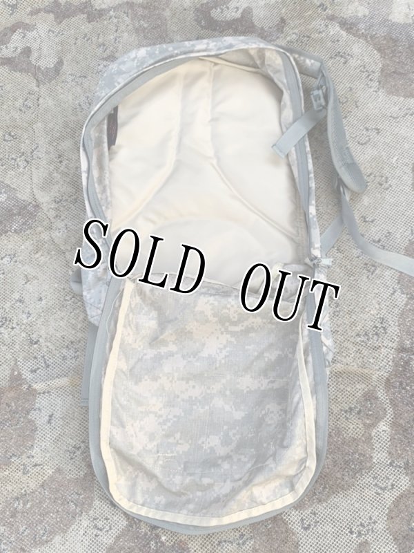 画像5: 米軍放出品 FLYING CIRCLE BAGS  バックパック ACU (5)