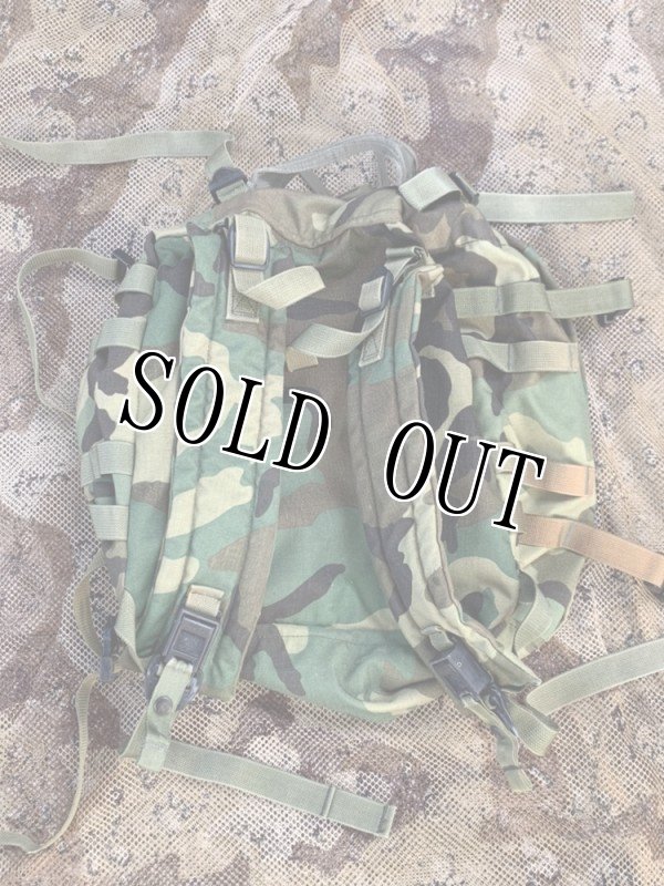 画像2: 米軍実物 ウッドランド MOLLE パトロールパック  (2)