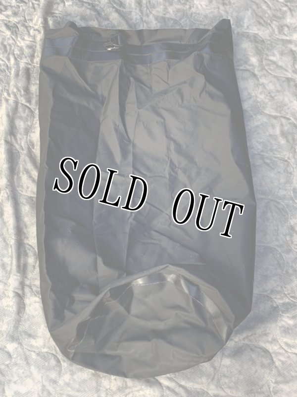 画像3: 米軍放出品 SealLine バハドライバッグ   防水ダッフルバッグ  (3)