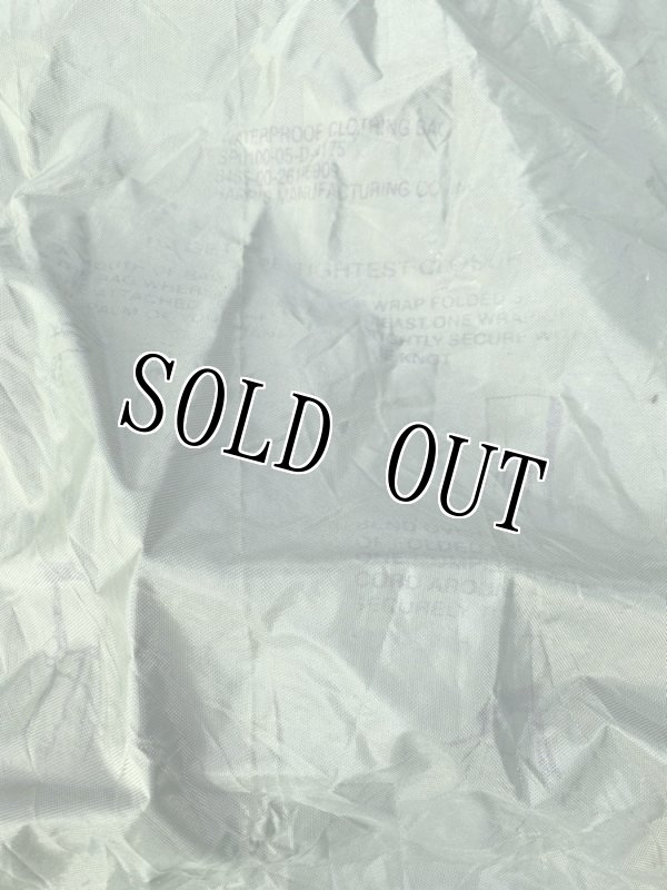 画像4: 米軍実物 BAG WATERPROOF CLOTHING (4)