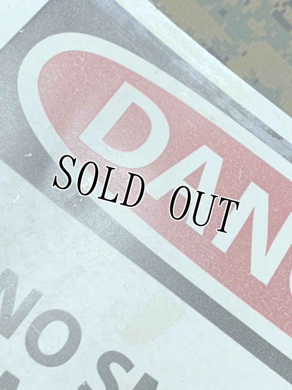 画像2: 米軍実物. CAUTION 騒音注意 アルミ プレート (2)