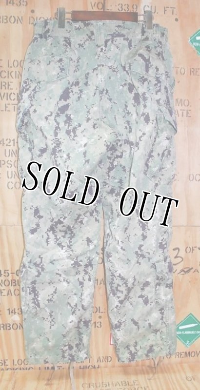 画像3: 米軍実物,US NAVY, AOR2 NUW 迷彩パンツ TYPEIII L-R (3)