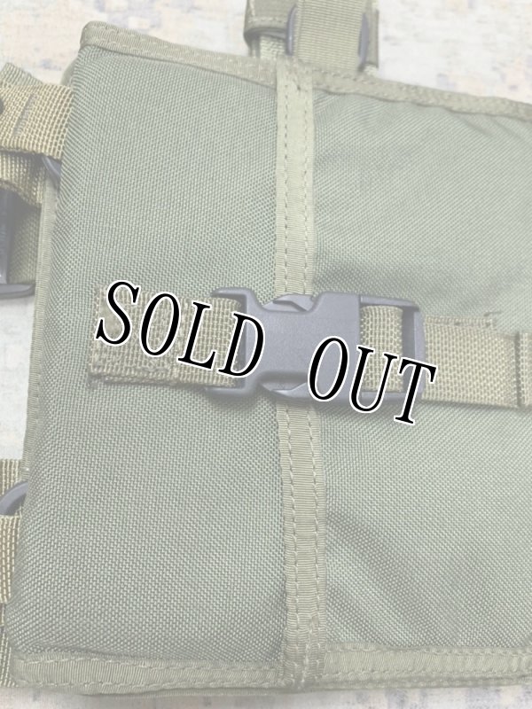 画像2: 米軍実物 S.O.TECH Shock Tube Dispenser Kit  レッグ マウント OD (2)