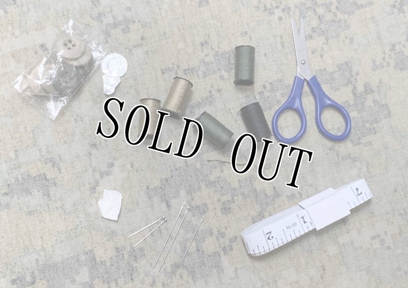 画像2: 米軍放出品.Military Sewing Kit 　ソーイングキット　 (2)