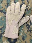 画像2: 米軍放出品 massif OUTDOOR RESEARCH  Overlord Short Gloves　TAN　SMALL (2)