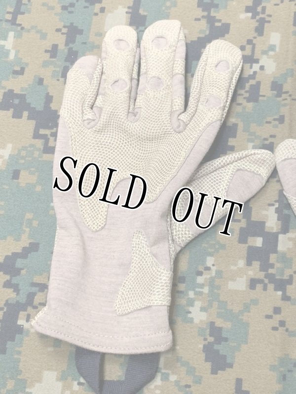 画像2: 米軍放出品 massif OUTDOOR RESEARCH  Overlord Short Gloves　TAN　SMALL (2)