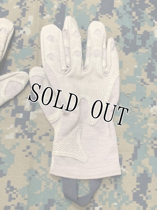 画像3: 米軍放出品 massif OUTDOOR RESEARCH  Overlord Short Gloves　TAN　SMALL (3)