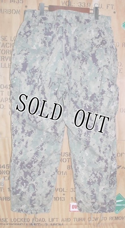 画像2: 米軍実物,US NAVY, AOR2 NUW 迷彩パンツ TYPEIII L-S (2)