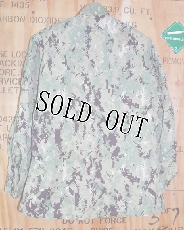 画像3: 米軍実物,US NAVY, AOR2 NUW 迷彩ジャケット TYPEIII S-S (3)