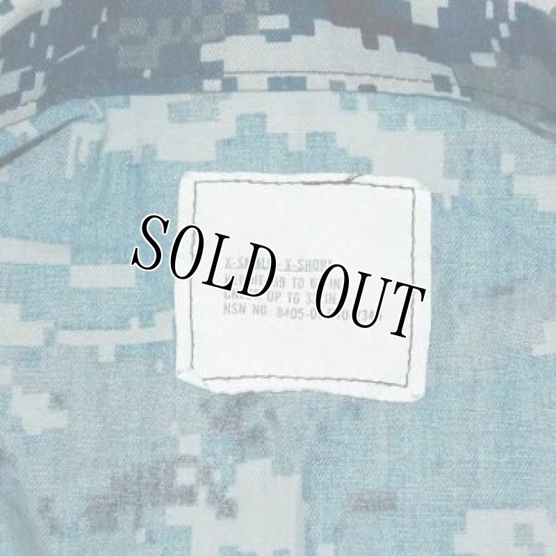 画像4: 米軍軍実物　US NAVY,　迷彩ジャケット　XS-XS (4)