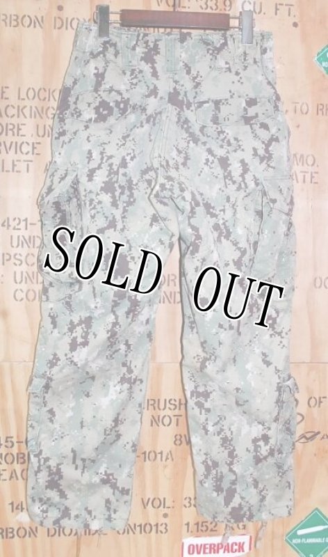 画像3: 米軍実物,US NAVY,　AOR2　NUW　迷彩パンツ　TYPEIII　S-XS (3)