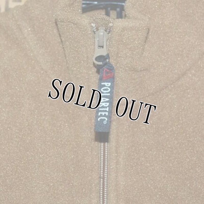 画像2: 米海兵隊実物 USMC ポーラテックフリース　コヨーテ　SMALL (2)