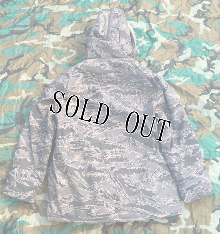 画像6: 米軍実物 DAKOTA OUTERWEAR N3B PARKA ABU 防寒着 (6)