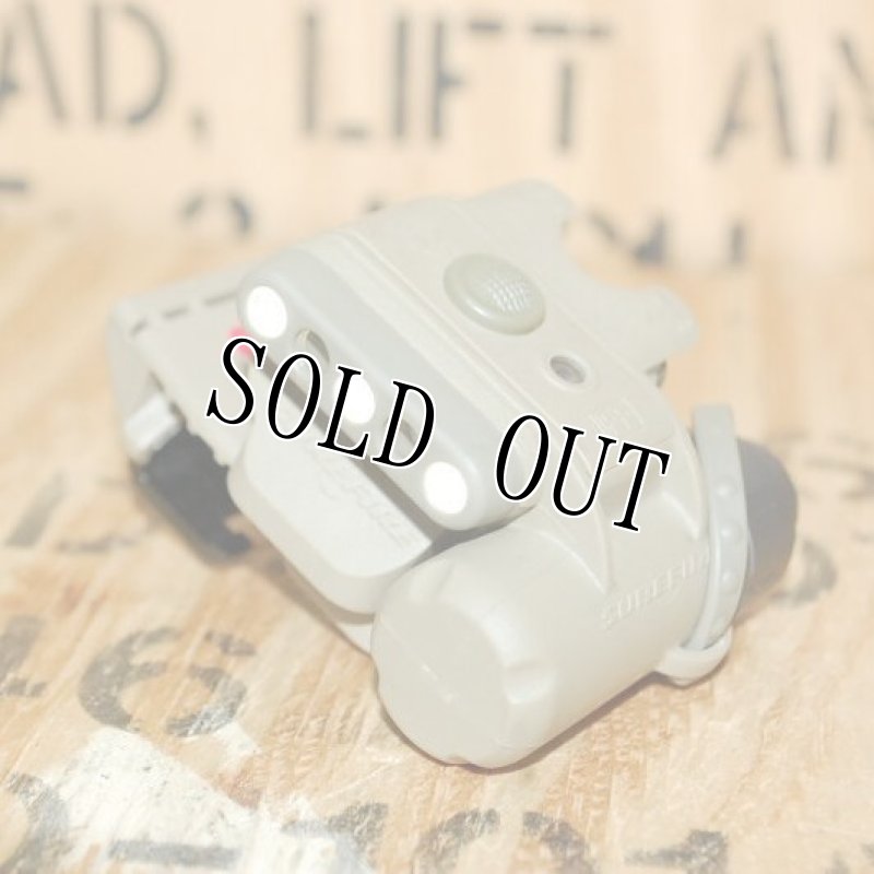 画像2: 米軍放出品　SUREFIRE　 ヘルメットライト (2)