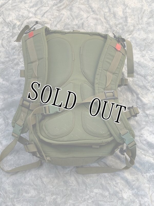 画像3: 米軍実物 LBT Waterproof Medical   Military Bag OD SEALS (3)