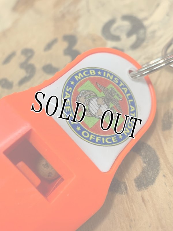 画像2: 米軍放出品 US MARINE ホイッスル　 (2)