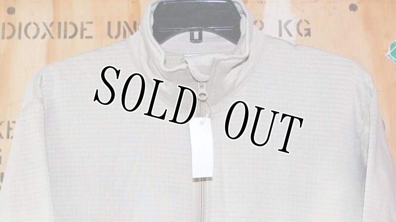 画像2: 米軍実物,SHIRT,MID WEIGHT COLD WEATHER(GENIII) TAN M-R (2)