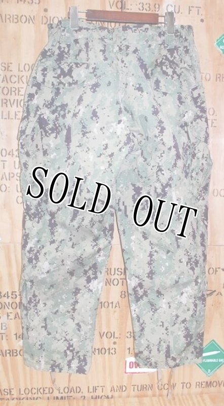 画像3: 米軍実物,US NAVY, AOR2 NUW 迷彩パンツ TYPEIII L-S (3)