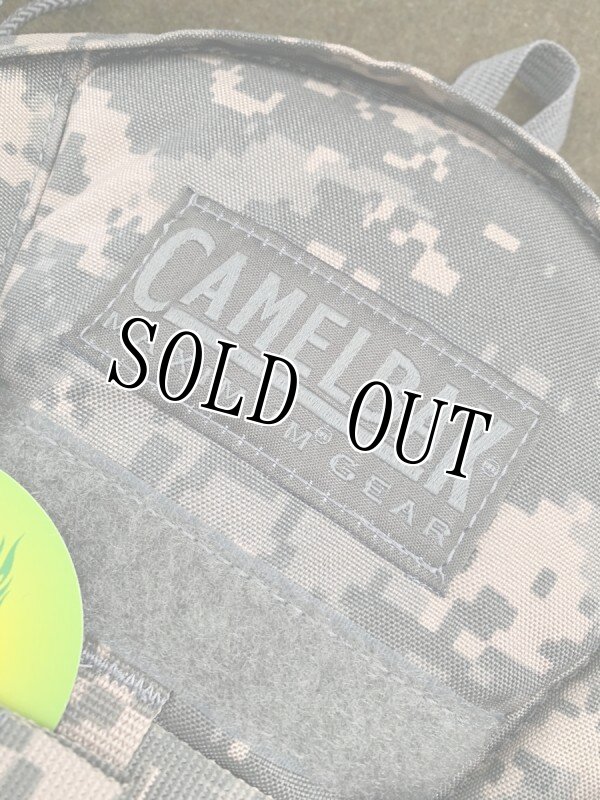 画像2: 米軍放出品 CamelBak ArmorBak 3L (100oz)   Hydration System ACU  (2)