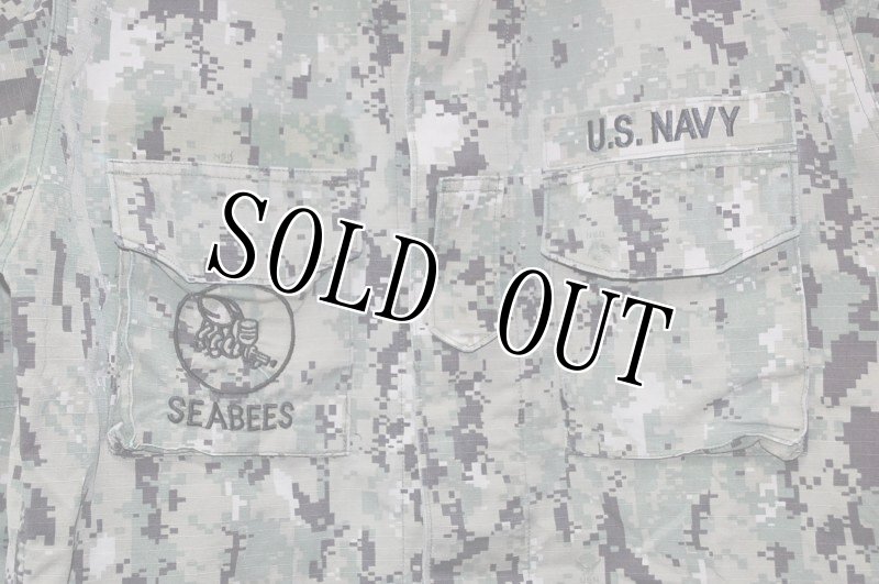 画像2: 米軍実物,US NAVY, AOR2 NUW 迷彩ジャケット TYPEIII M-R (2)