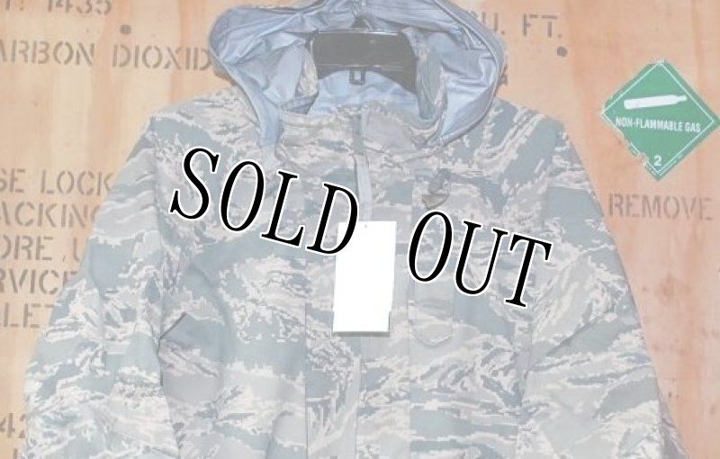 画像2: 米軍実物, USAF 米空軍 ABU GORE-TEX パーカー XL-R (2)