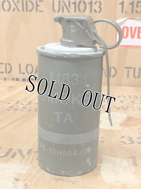 画像2: 米軍実物 M18 スモークハンドグレネード (2)