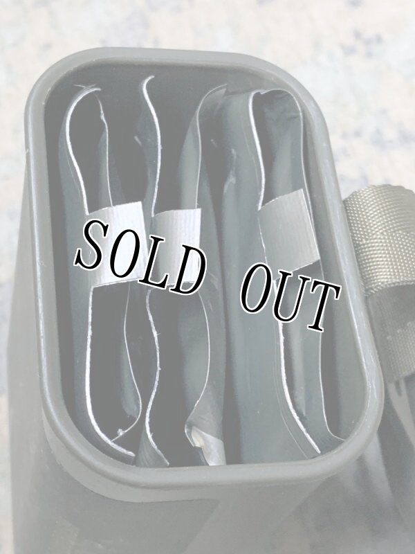 画像3: 米軍実物　ケミカル デコン　キット　ケース  (3)