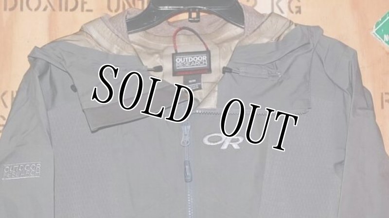 画像2: 米軍放出品 アウトドアリサーチ  OR In filtrator Jacket GORE-REX MEDIUM (2)