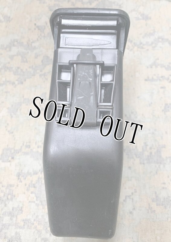 画像2: 米軍実物　5.56mm  プラスチック  200連マガジン　ボックス (2)