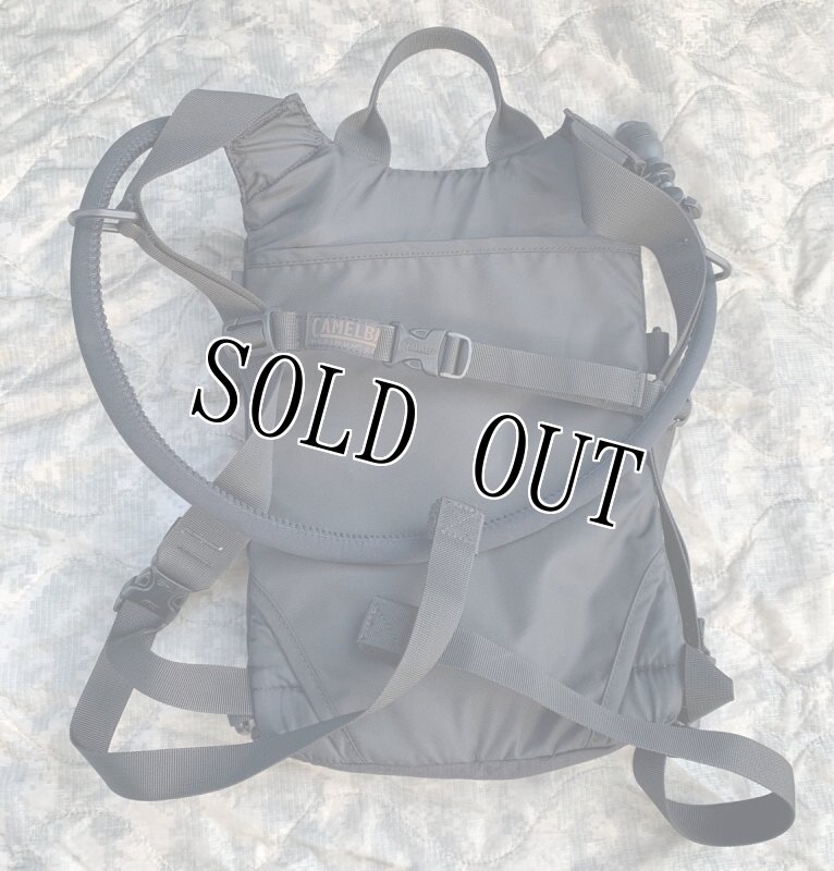 画像2: 米軍放出品　キャメルバック　THERMOBAK 3L 100OZ MIL SPEC CRUX (2)