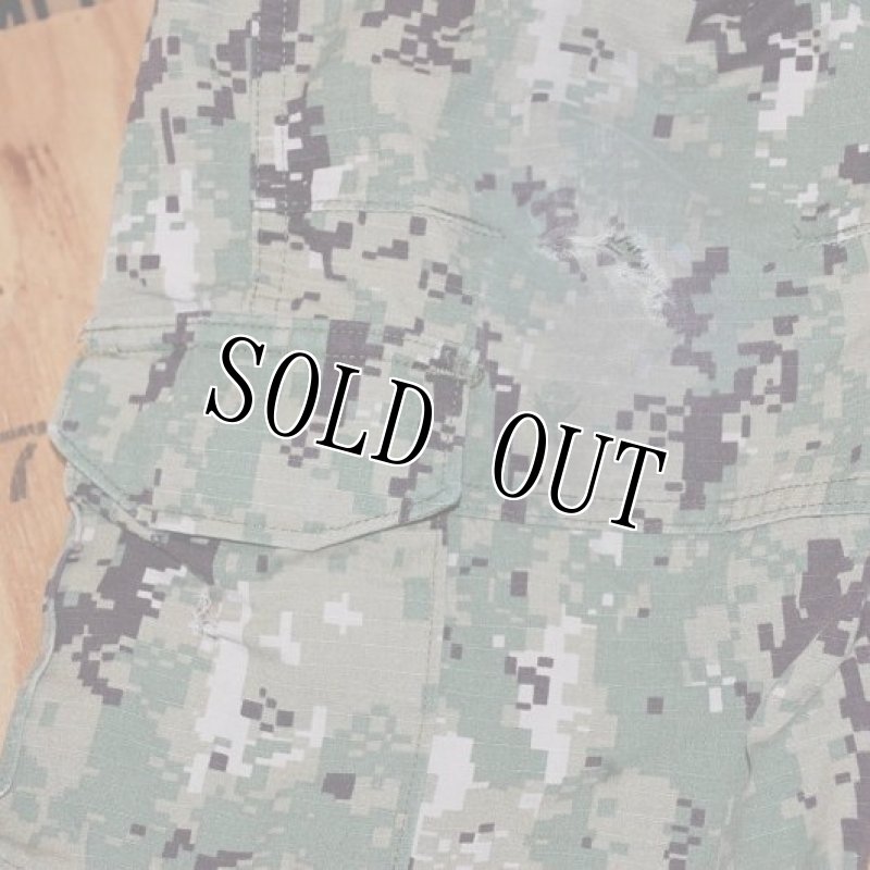 画像3: 米軍実物,US NAVY, AOR2 NUW 迷彩パンツ TYPEIII M-L (3)