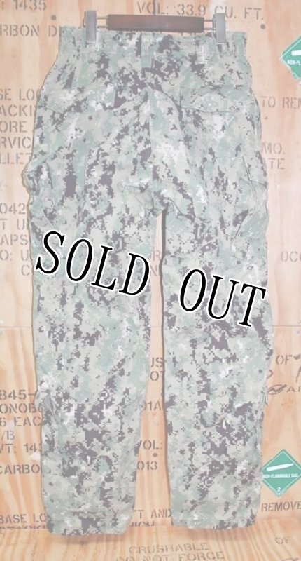 画像4: 米軍実物,US NAVY, AOR2 NUW 迷彩パンツ TYPEIII M-L (4)
