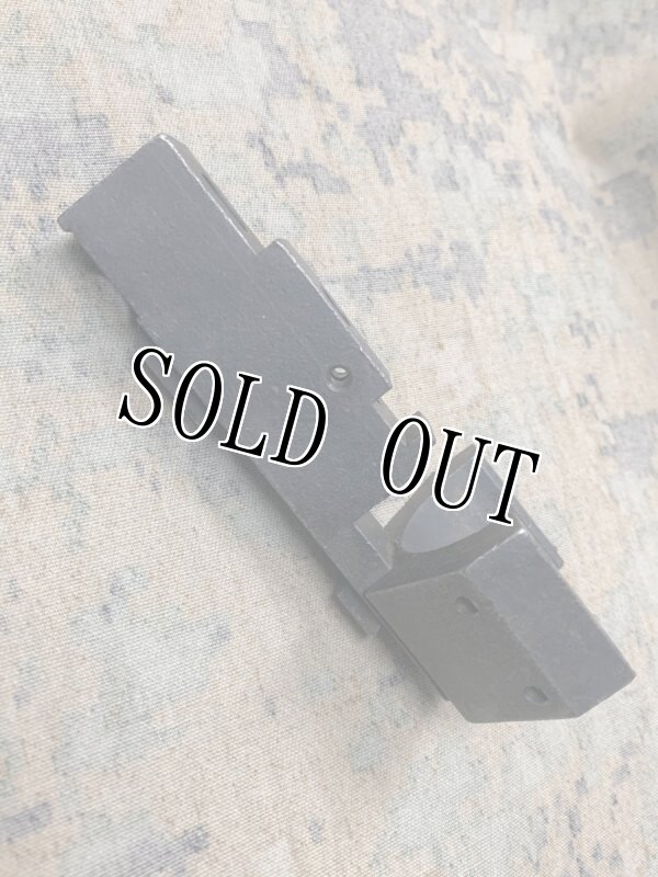 画像2: 米軍実物 50 Cal M2 ソレノイド ブラケット (2)