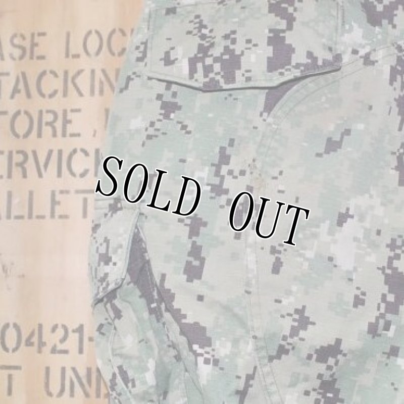 画像3: 米軍実物,US NAVY, AOR2 NUW 迷彩パンツ TYPEIII 33S (3)