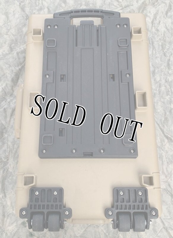 画像9: 米軍実物 PELICAN 1650 CASE  ペリカンケース ハードケース タン (9)