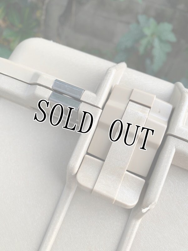 画像16: 米軍実物 PELICAN 1650 CASE  ペリカンケース ハードケース タン (16)