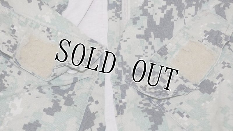 画像5: 米軍実物　FROG　US NAVY,　AOR2　コンバットシャツ　TYPEIII (5)