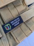 画像3: 米軍放出品,TACTICAL ASSAULT GEAR　　マガジンポーチ4連 (3)