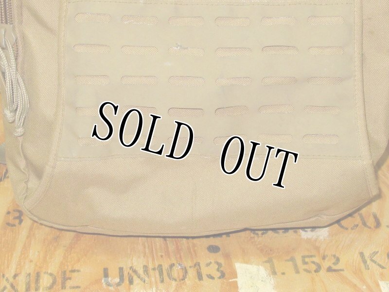 画像2: 米軍放出品 SOC メディカル バックパック コヨーテ (2)