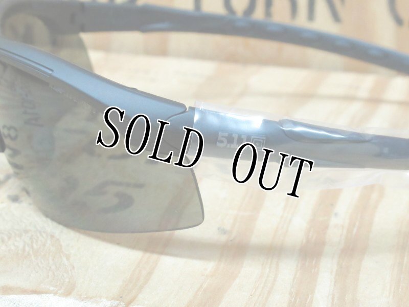 画像4: 米軍放出品　5.11実物 TACTICAL EYEWEAR　RAID　サングラス (4)