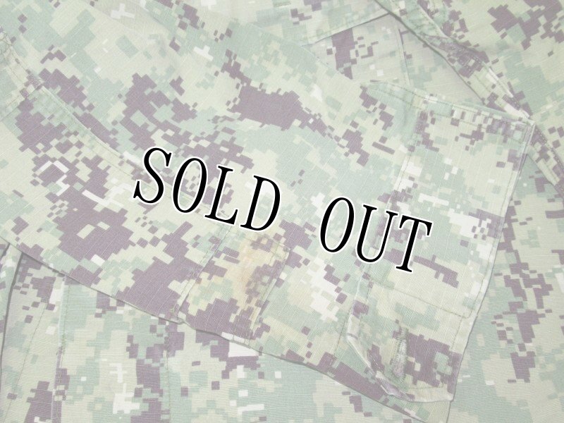 画像4: 米軍実物,US NAVY, AOR2 NUW 迷彩ジャケット TYPEIII L-R (4)