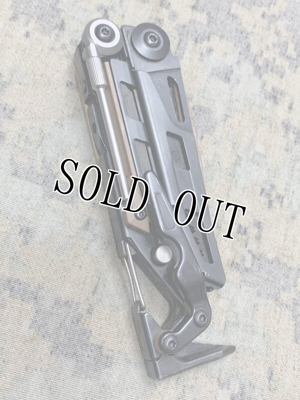画像2: 米軍放出品 LEATHERMAN MUT  マルチツール (2)